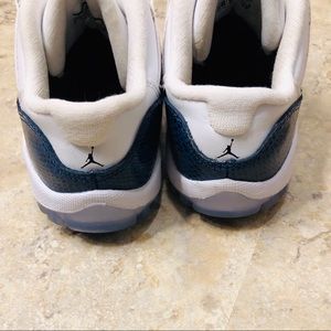 jordan 11 low top snake skin
